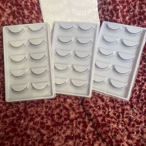 3 Trays of 10 Sets of Eyelashes for a total of 30 Lashes